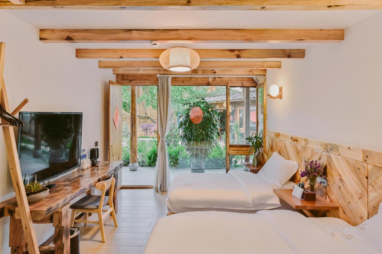 Swallow Nest Guesthouse Куньмин Экстерьер фото