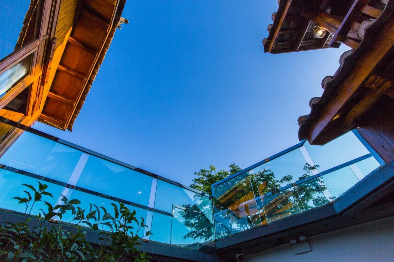 Swallow Nest Guesthouse Куньмин Экстерьер фото