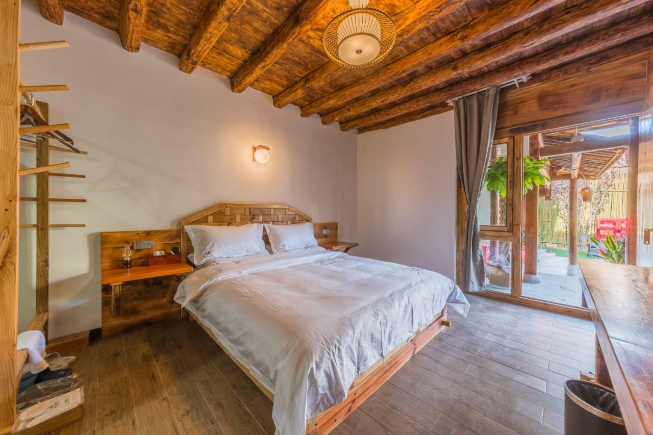 Swallow Nest Guesthouse Куньмин Экстерьер фото