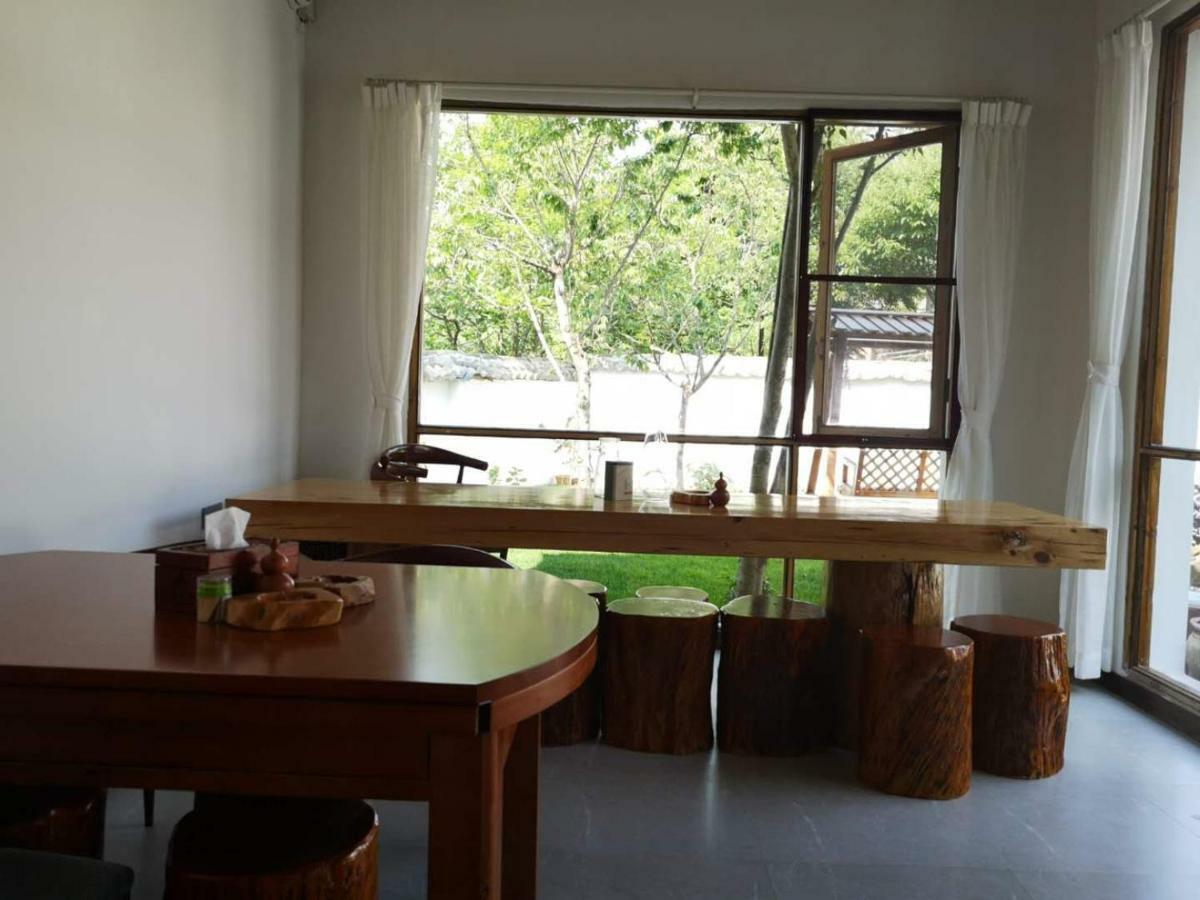 Swallow Nest Guesthouse Куньмин Экстерьер фото