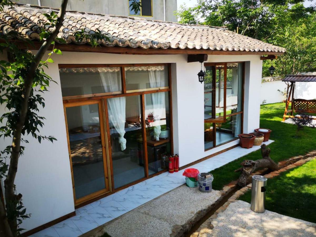 Swallow Nest Guesthouse Куньмин Экстерьер фото