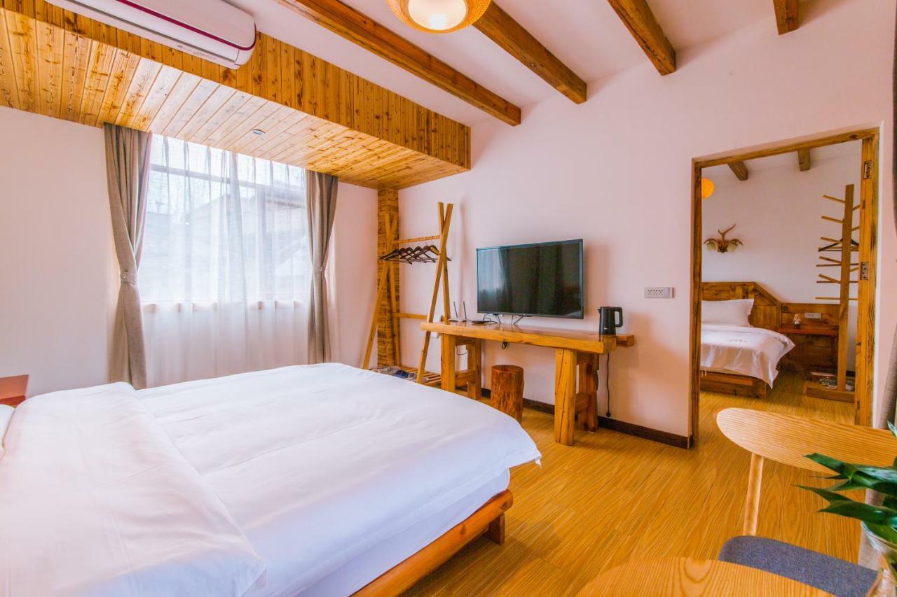 Swallow Nest Guesthouse Куньмин Экстерьер фото